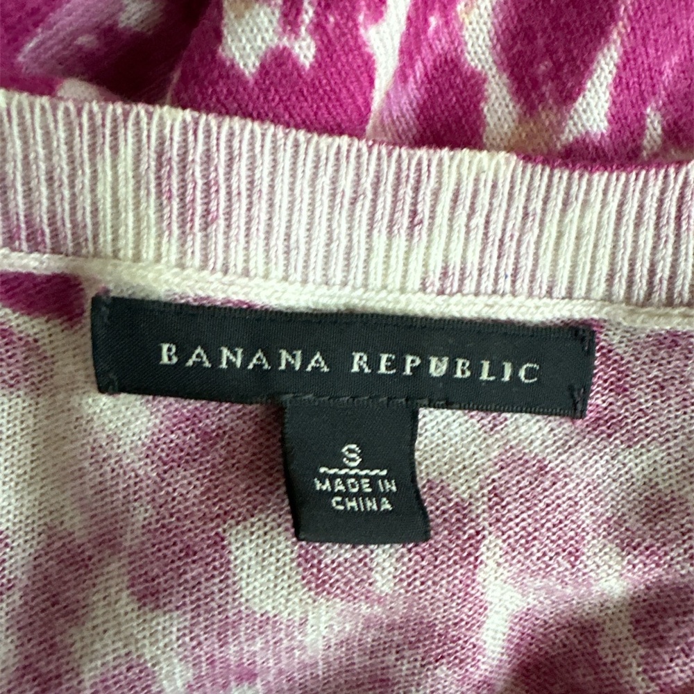 Banana Republic Pink and Cream Patterned Sweater - Picture 5 of 5